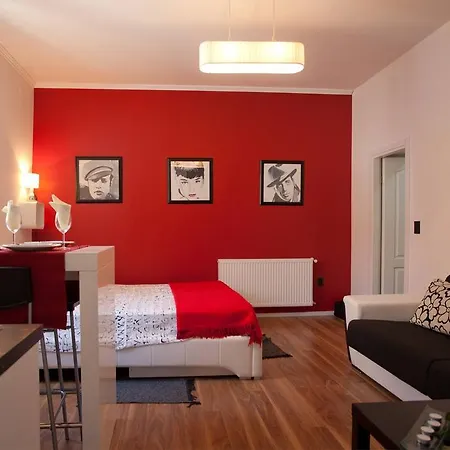 Apartments Top Center